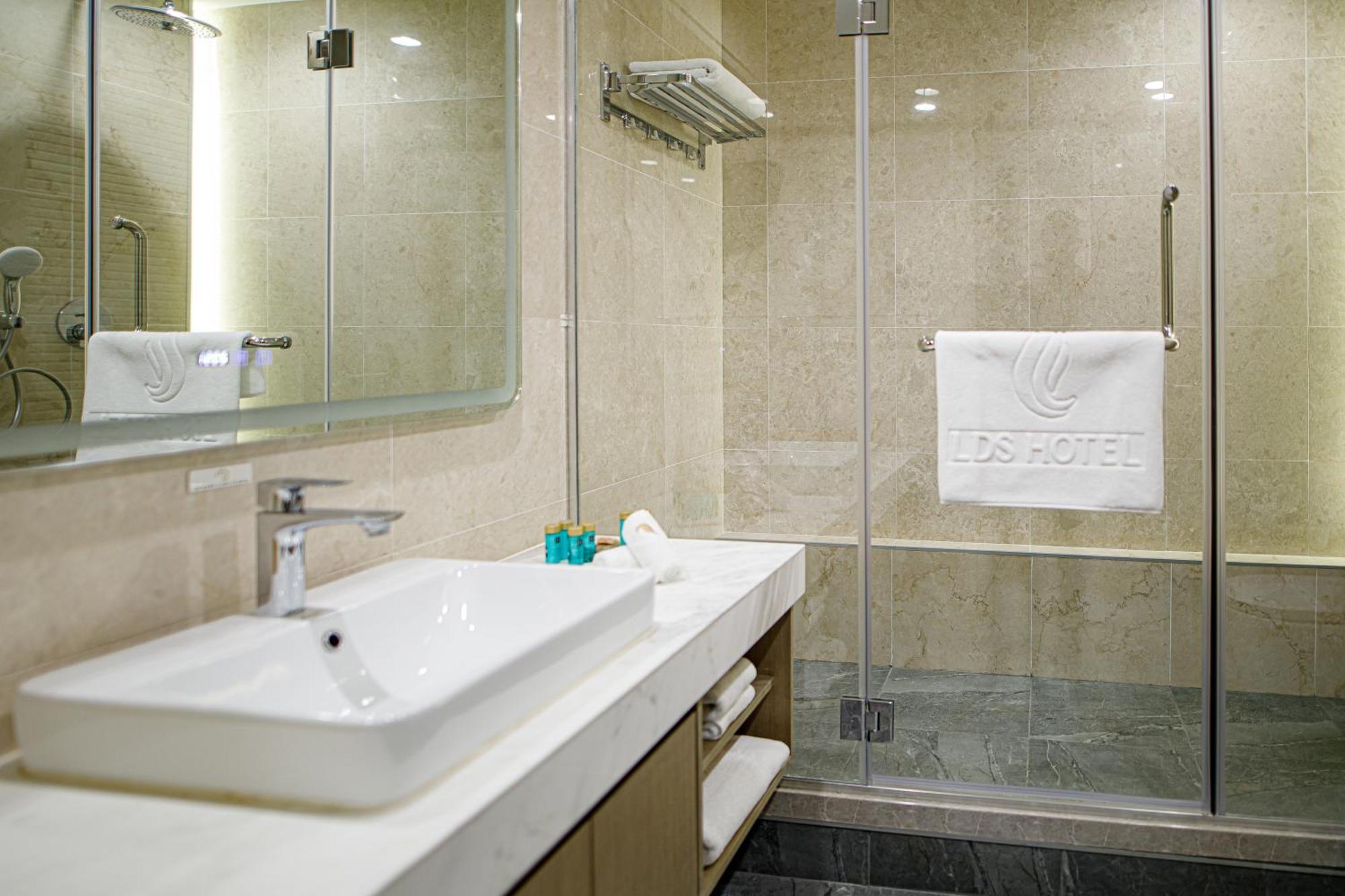 Lds Hotel Belgrád Kültér fotó